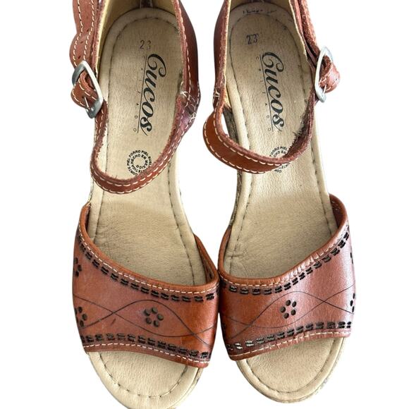 Cucos Women’s Brown Leather Sandals - Picture 1 of 3